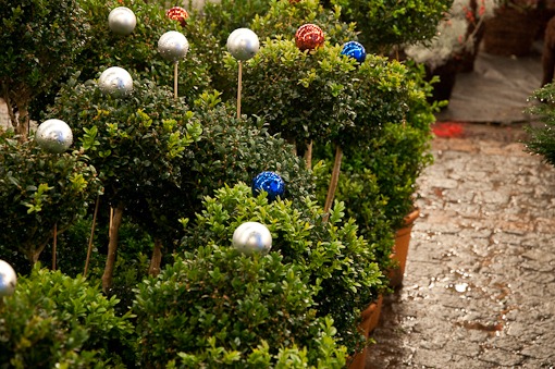 Ball bushes